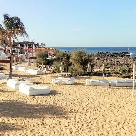Апартаменти Camino Al Faro